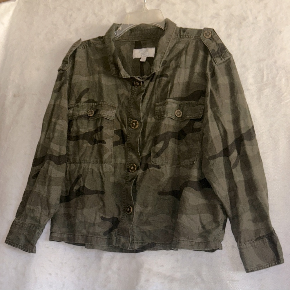 Time And Tru Olive Green Camouflage Button-Up Shirt Jacket Size Large